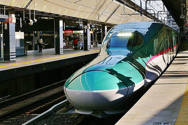 E5 Series Shinkansen Bullet Train - Railway Technology