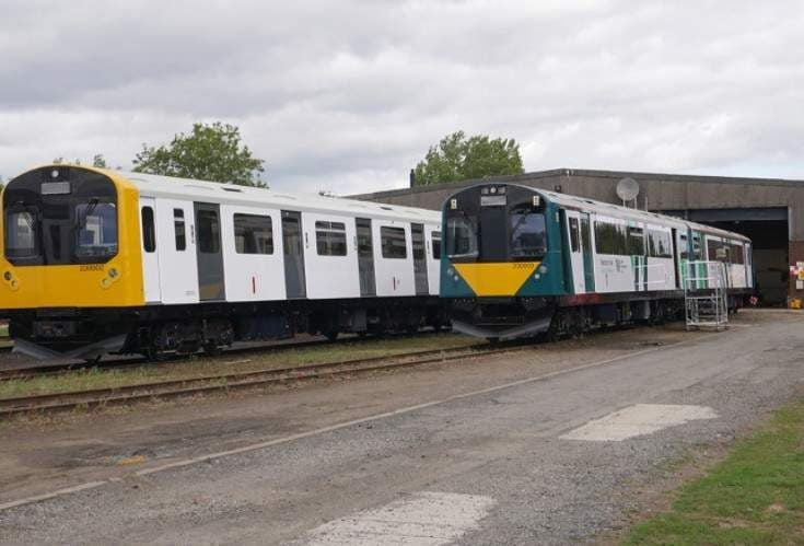 Vivarail delays delivery of London Northwestern Class 230 trains