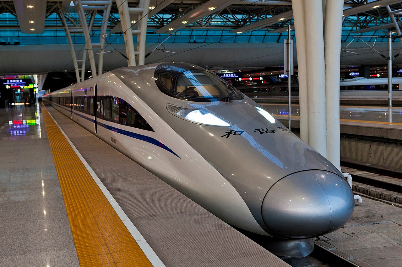 China develops new high-speed train for cross-border operations