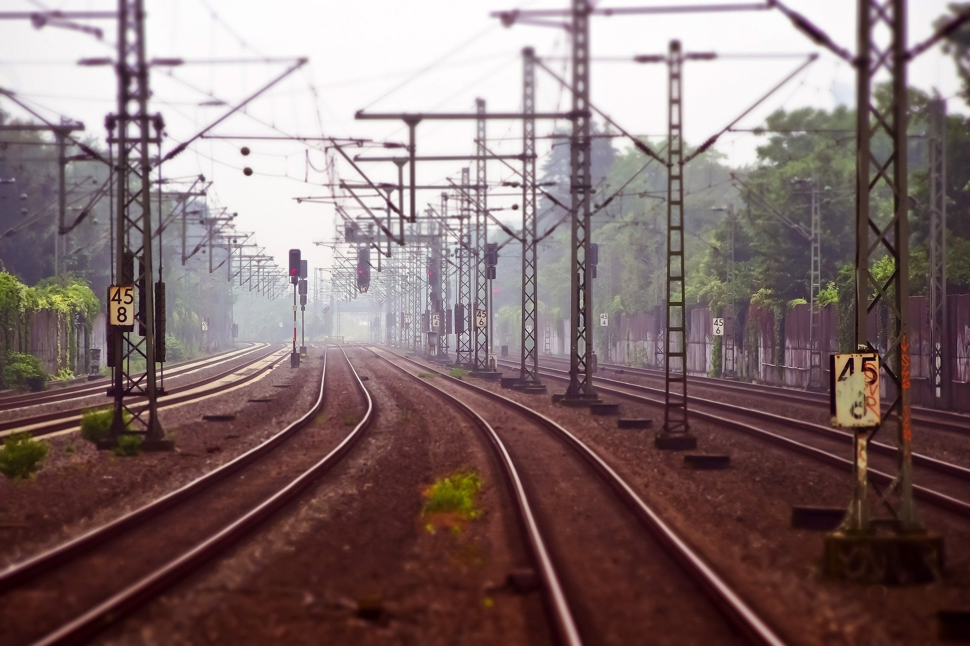 Skanska secures railway track upgrades contract in Czech Republic