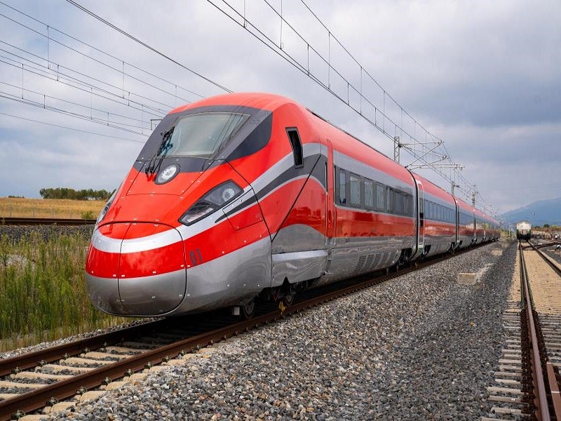 EIB STrenitalia in procuring new high-speed trains