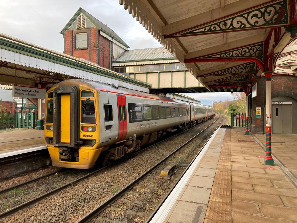 UK passenger rails firms face dire Christmas period