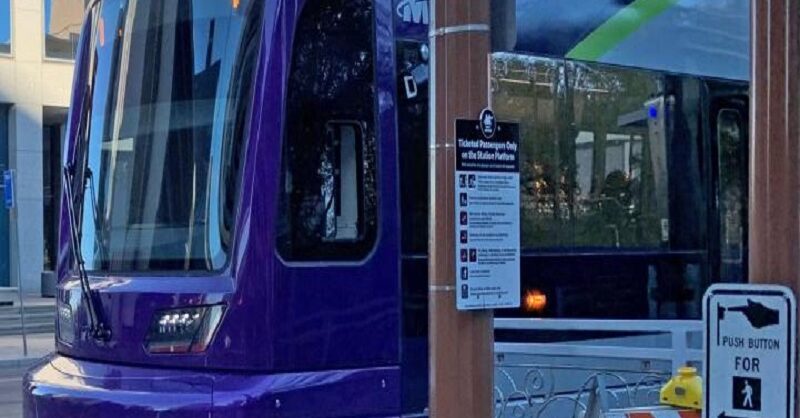 Valley Metro starts deploying Siemens' S700 LRVs for commercial service - Vimarsana News