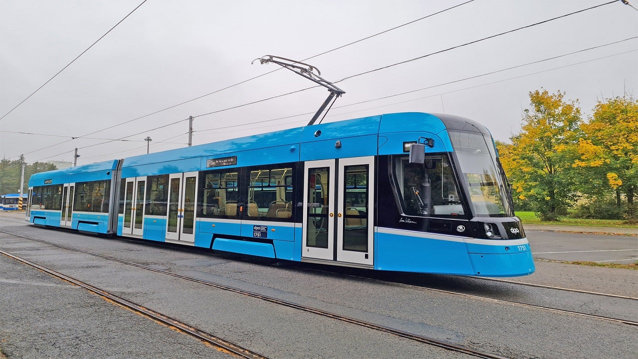 City tram - 1/64 eme, vehicules-garages