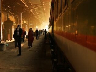 Five people killed in Russian strikes on Ukrainian railway stations