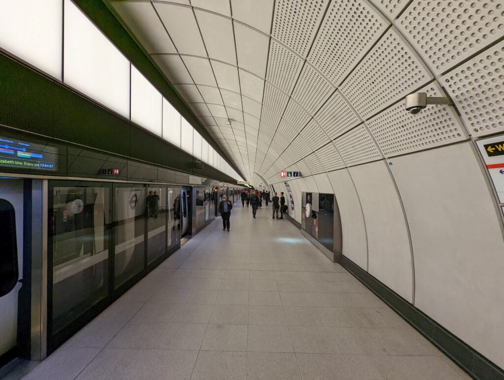 Photo of Elizabeth Line platform at Tottenham Court Station