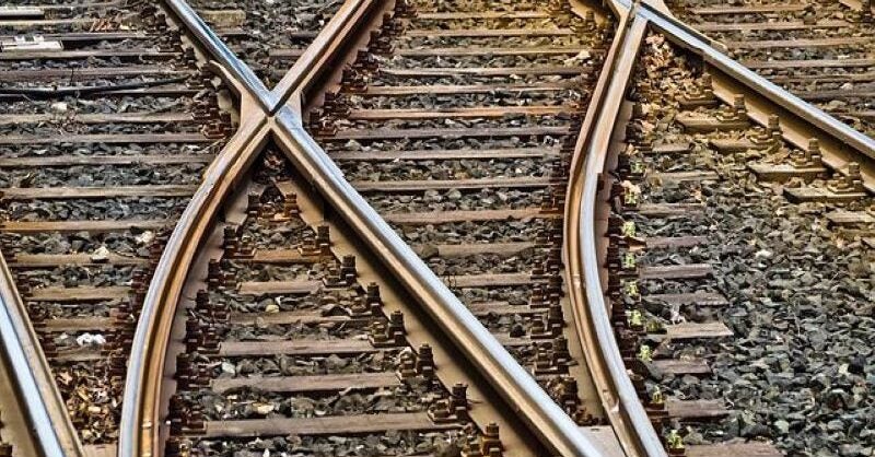 Biden signs order to set up board for settling railroad conflicts - Vimarsana News