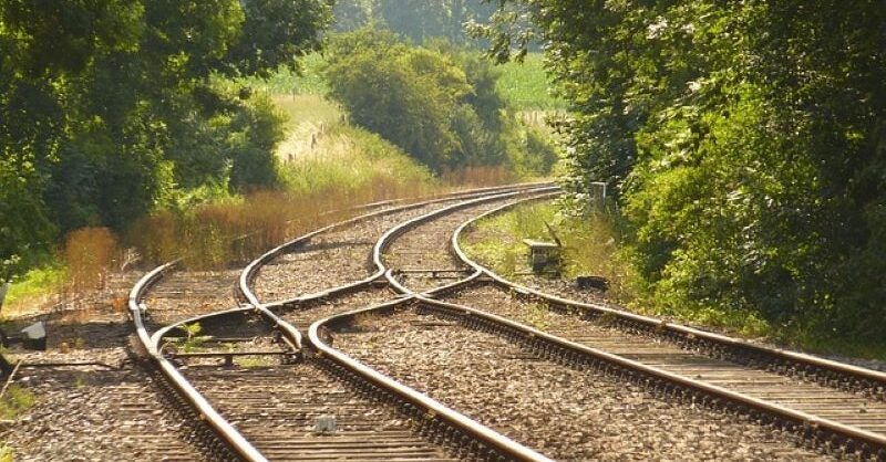 Canada's Hudson Bay Railway gets $114.7m via fed-provincial alliance - Vimarsana News