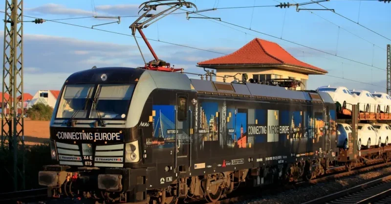 MRCE to procure 14 Siemens Vectron A10 locomotives - Vimarsana News
