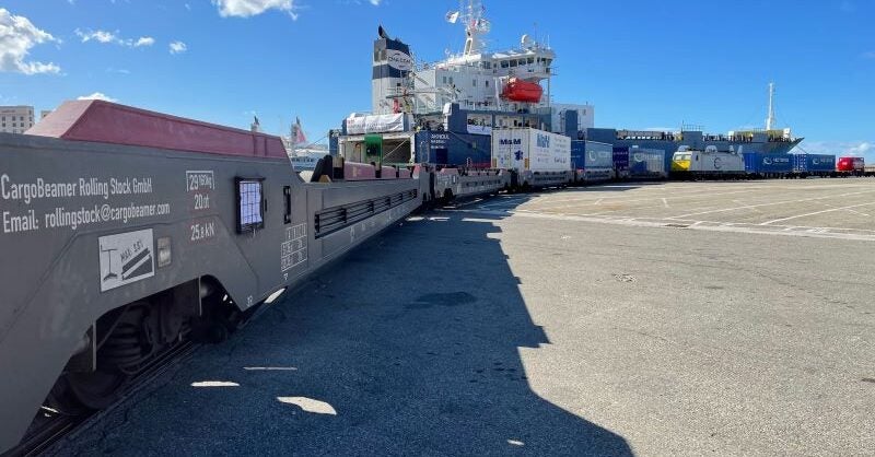 Cargobeamer trials train between Marseille and Calais in France - Vimarsana News