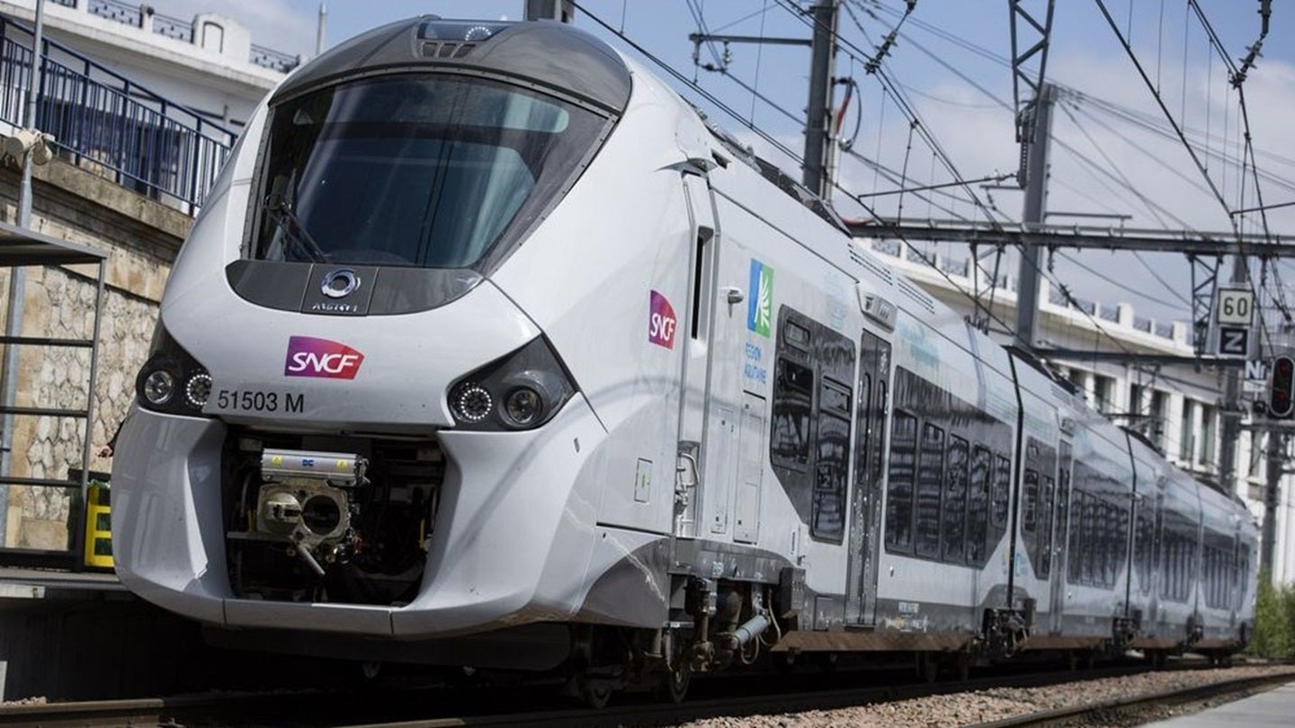 CAF receives €250m deal for regional train supply in southern France