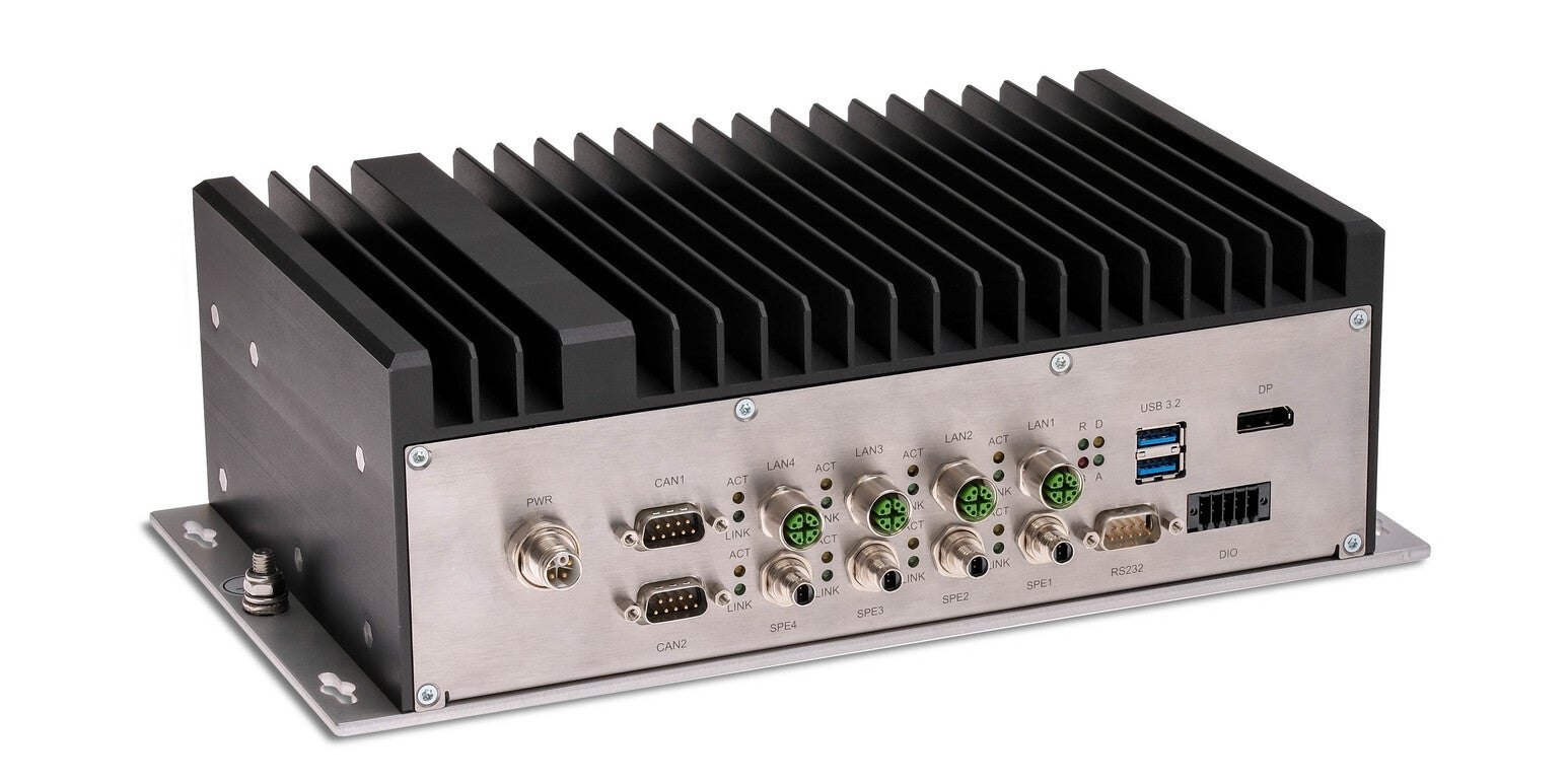 Syslogic’s RML-R10: High-Performance Railway Computer with SPE and 5G RedCap-feature-image